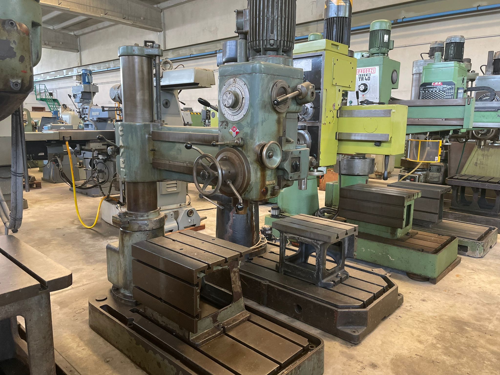 CASER F40-1000 